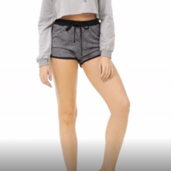 Women's NWOT Gray/Black Athletic Shorts Size Small - Picture 1 of 10